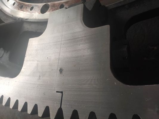 Dostosowana zębatka i zębnik kątowy docisku do młyna kulowego