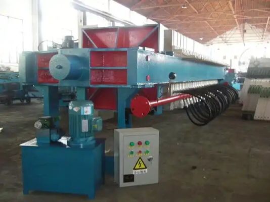 W pełni automatyczne urządzenie do przesuwania tkaniny filtracyjnej w ramie płytowej do spawania, odporne na korozję